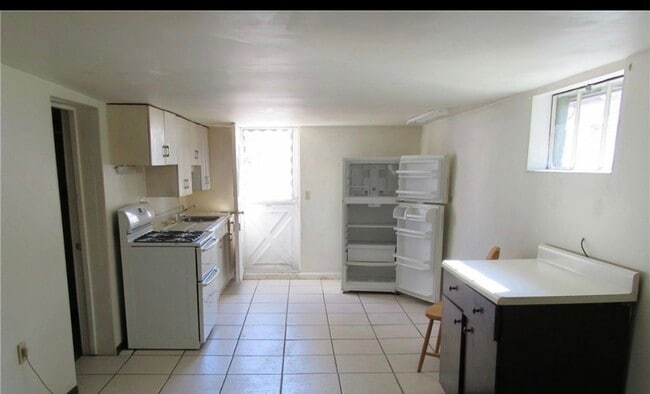 Photo - 100 Curtis St Unidad Apt C.   Studio