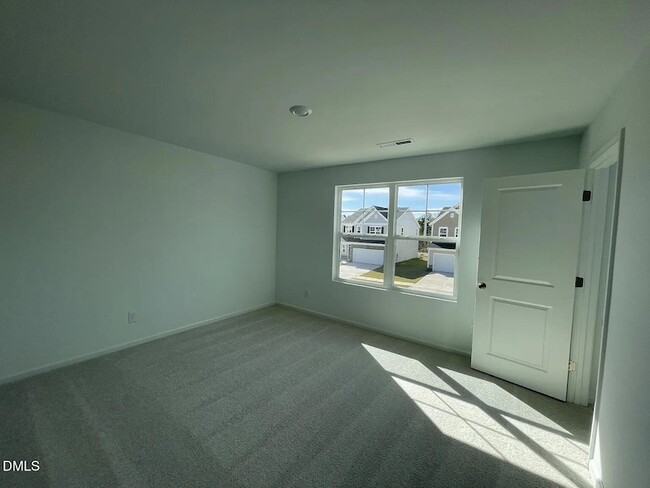 Photo - 160 S Finley Lndg Pkwy