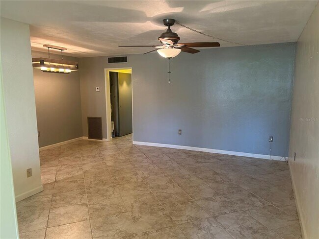 Photo - 445 32nd Ave N Unidad E109