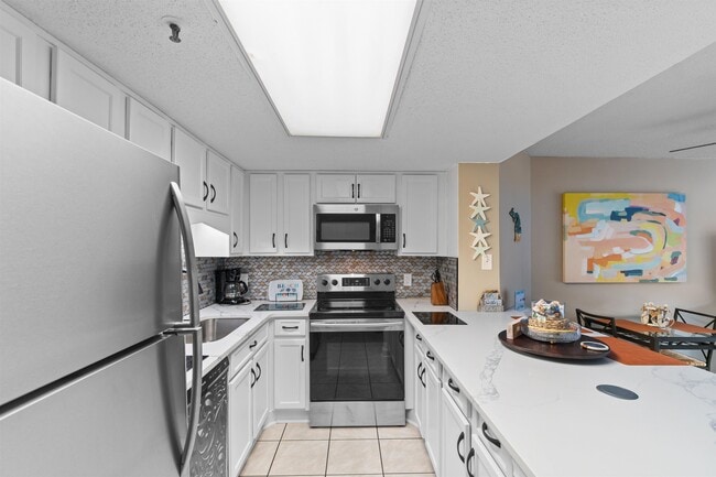5511 N Ocean Blvd