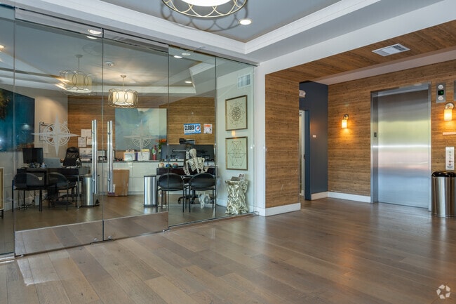 Lobby - 33 North Apartments