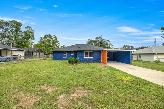 Building Photo - 5 Bahia Court Trce