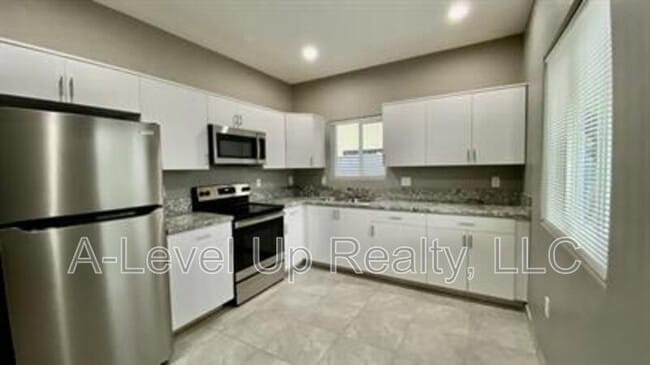 Photo - 1506 E 28th St Unidad 1