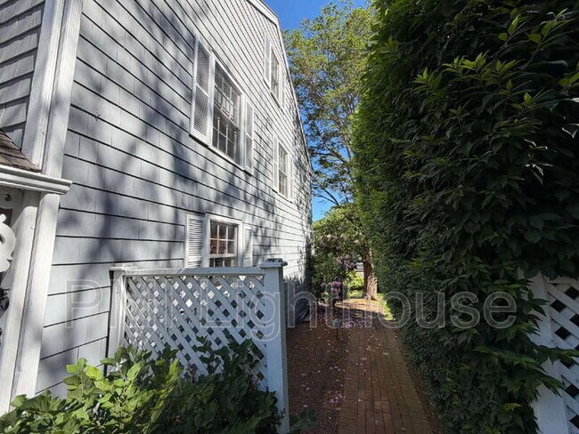 Photo - 15 Amys Ct Unit Apt A