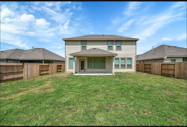 Photo - 19179 Pinewood Grove Trl