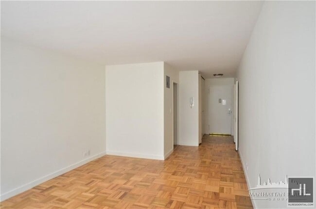 Photo - EAST 49 STREET Unit 5F