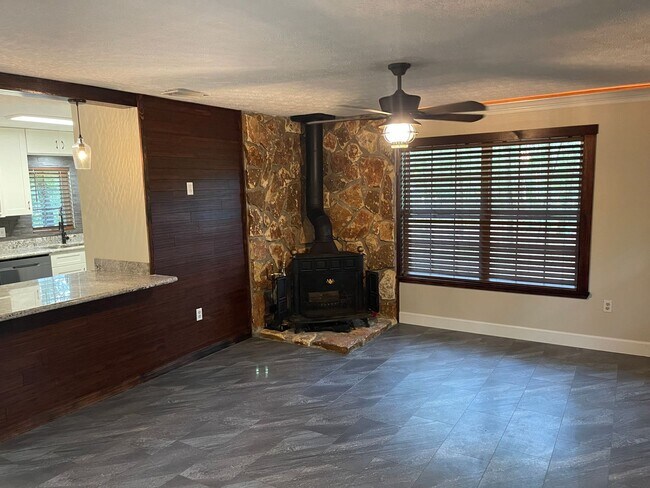 Photo - Live the "River life" in Two Rivers Estate...