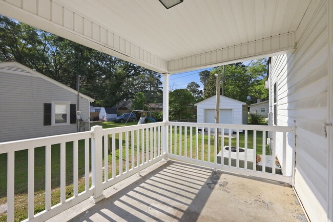 Photo - 200 S Sylvan Dr