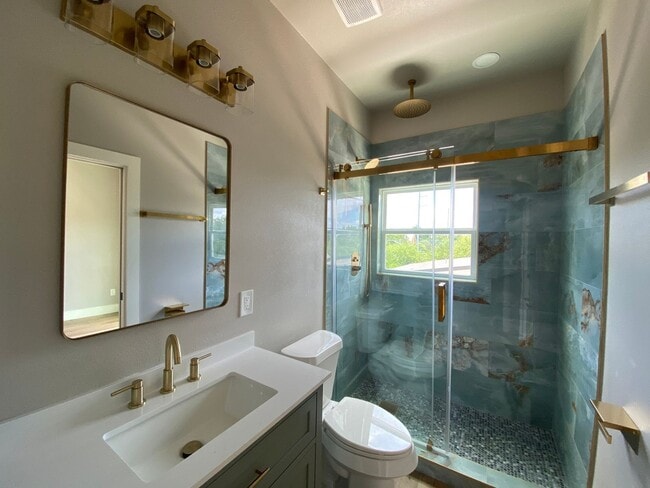 Photo - 1823 Burnet St Unit 1823 Burnet St - 203