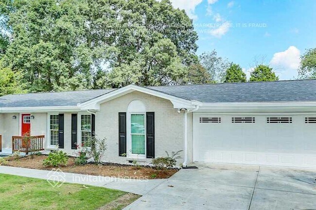 Photo - 562 Rollingwood Dr