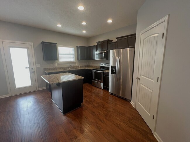 Photo - 813 Vigilant Dr