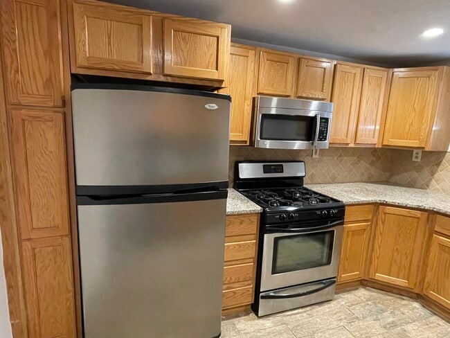 Photo - 3136 Agate St