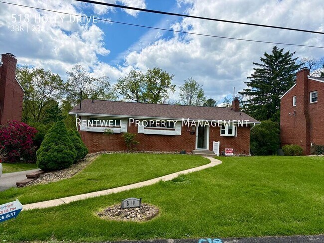 Photo - 518 Holly Dr