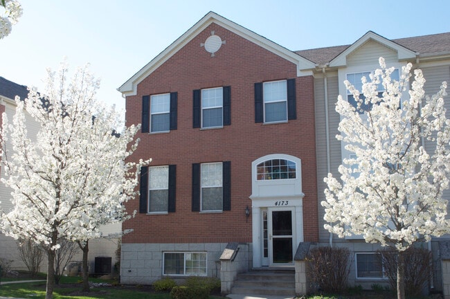 Fron entrance (North facing) - 4173 Milford Ln Townhome