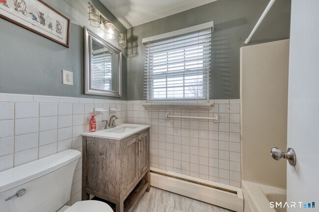 Photo - 66 Beths Ave Unit APT 15