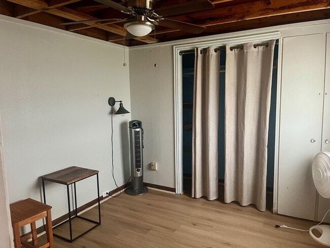 Photo - 414 Caisson St