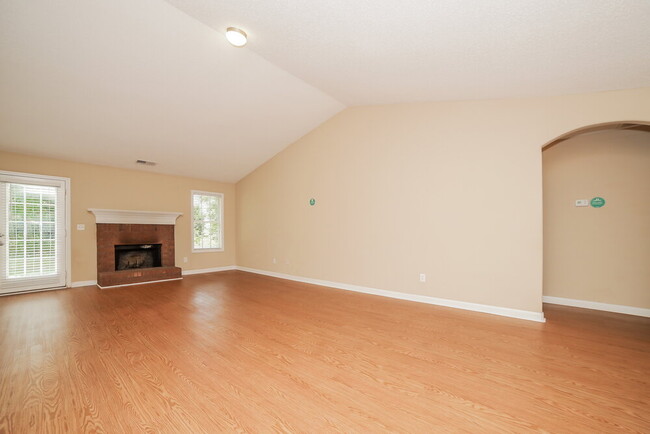 820 Brandon Dr