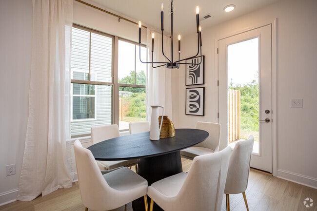 3BR, 2.5BA - 1,505SF - Dining Room