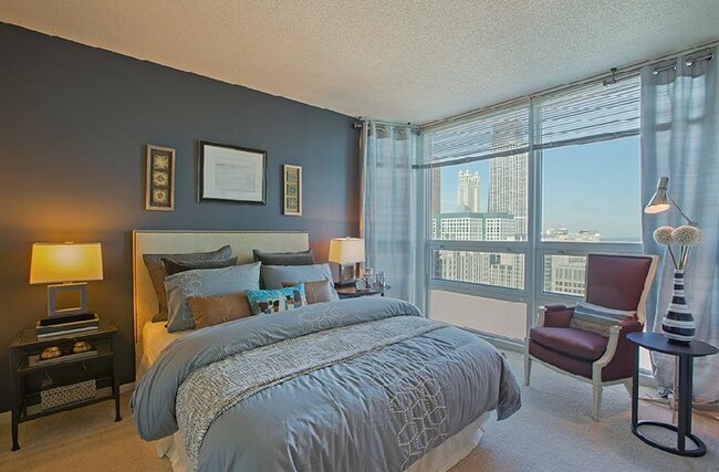 Photo - 335 E Grand Ave