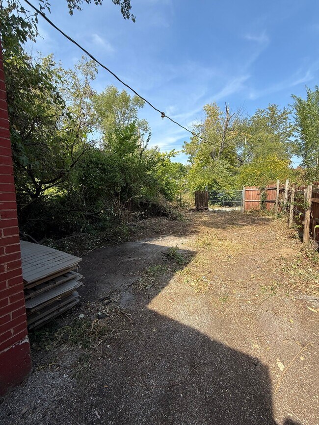 Photo - 5605 Wabada Ave