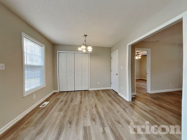 Photo - 1037 Cove Cir