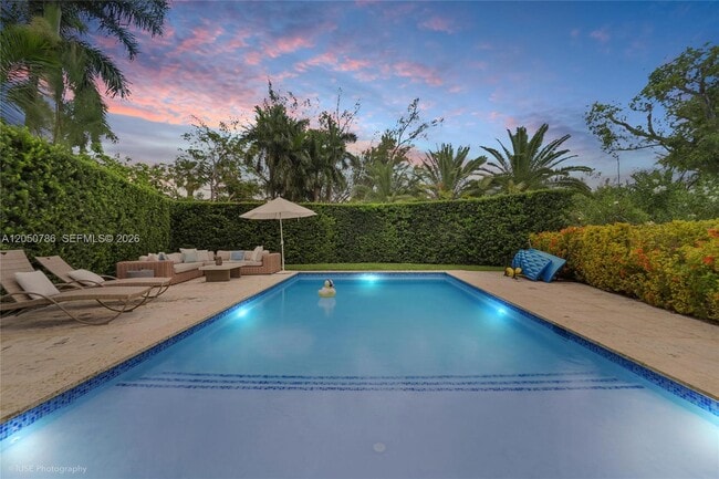 Photo - 2449 S Bayshore Dr