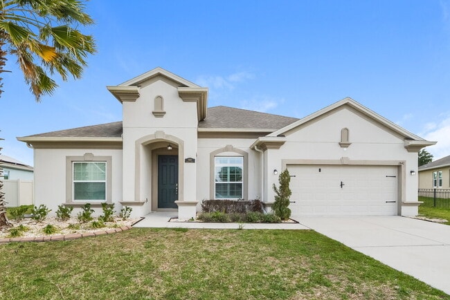 Building Photo - 1841 Henley St