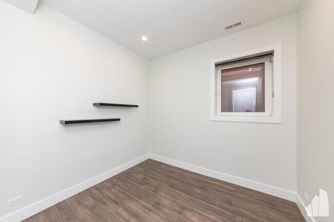 Photo - 3 bedroom in Chicago IL 60642 Unit 2