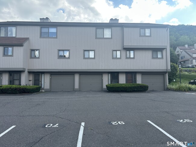 Building Photo - 71 Dorchester Ct Unit 71