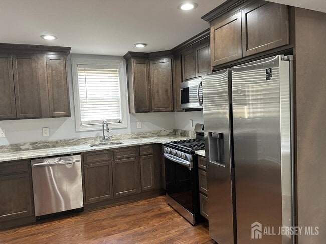 Photo - 242 Grove St