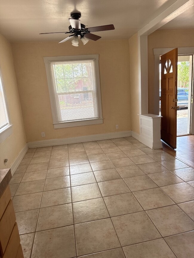 Photo - 700 N Williamson Ave