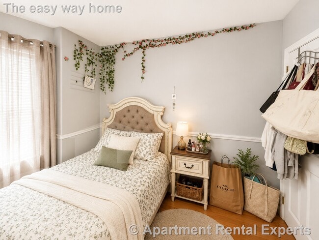 Photo - 30 Hume Ave Unit #1