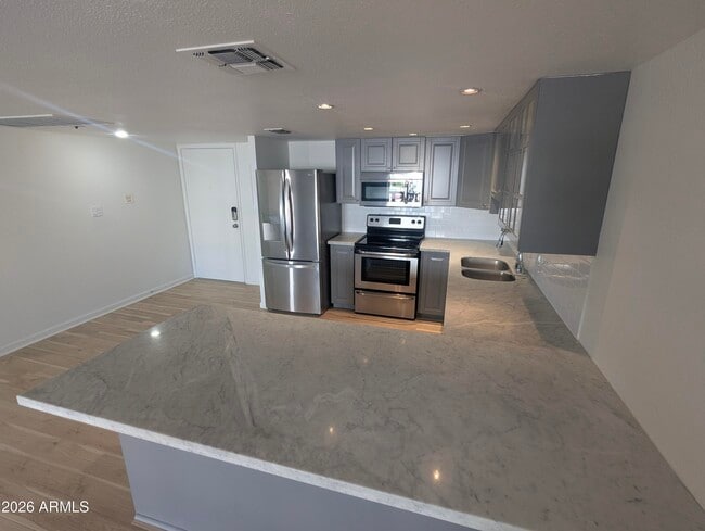 Photo - 7910 E Camelback Rd Unit 211