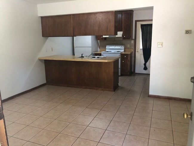 Photo - 118 Briarwood Cir