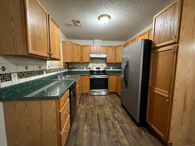 Photo - Peaceful Single-Level Living in a Charming Kodak Neighborhood