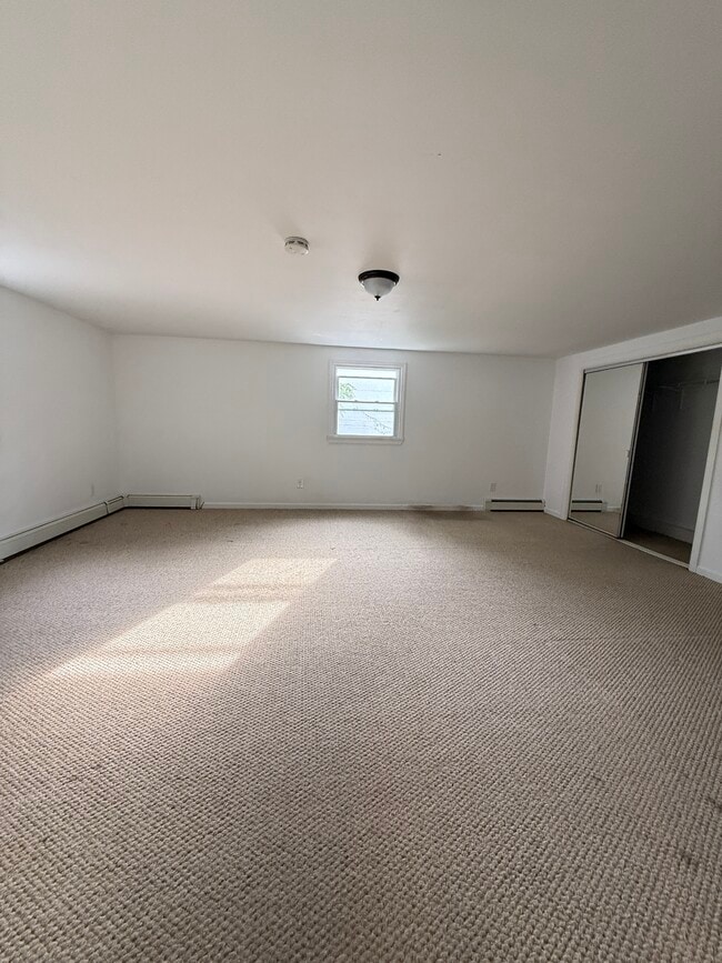 Building Photo - 164 Arthur Ave Unit 2 Rental