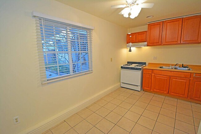 Photo - 8920 Haddon Ave