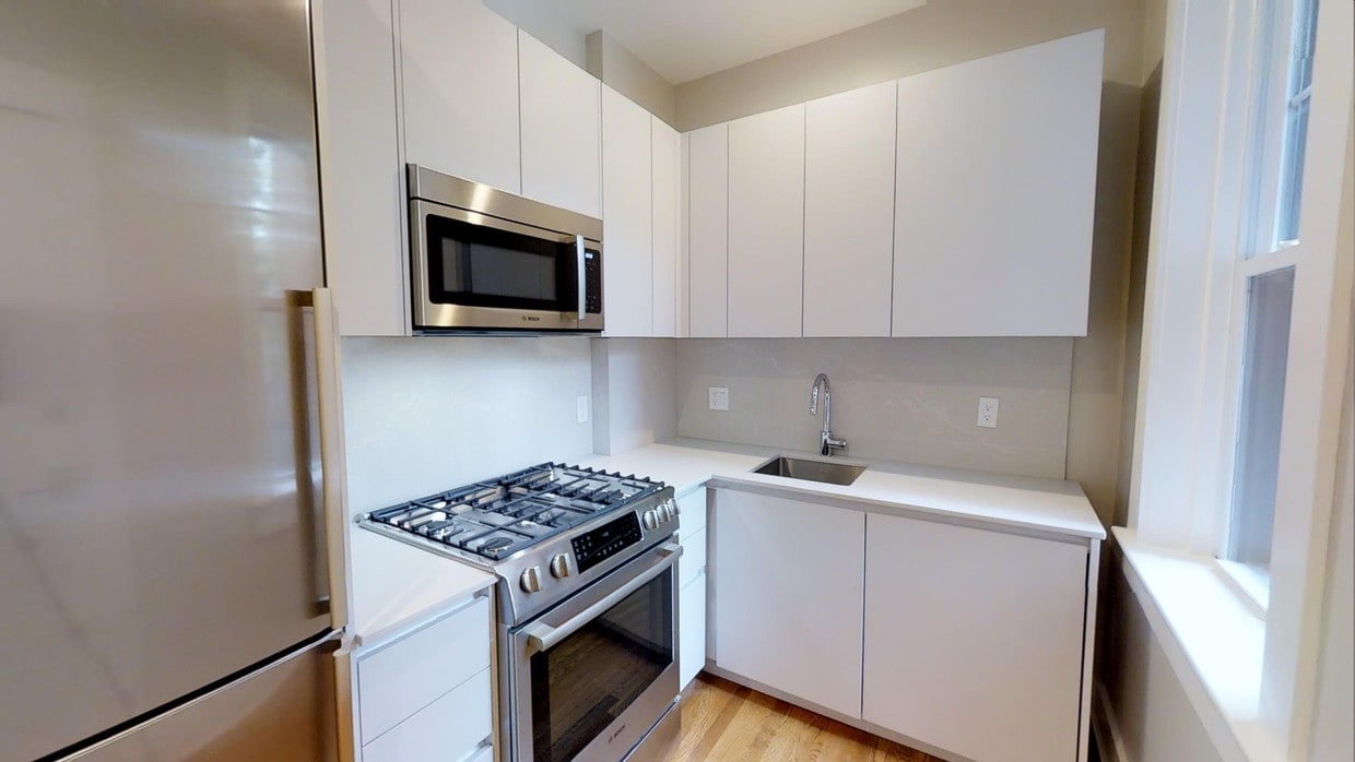 Photo - Forest Court Apartments