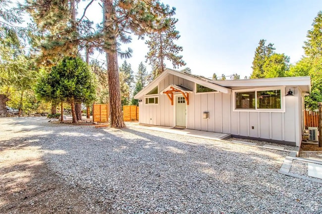 Building Photo - 53400 Double View Dr Rental