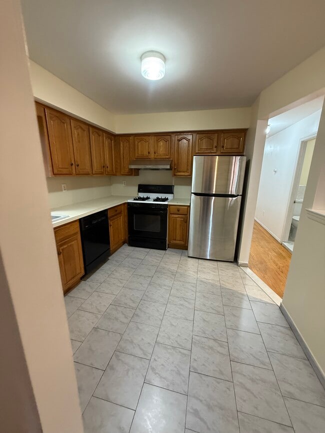 Building Photo - 1936 83rd St Unit 2 Rental