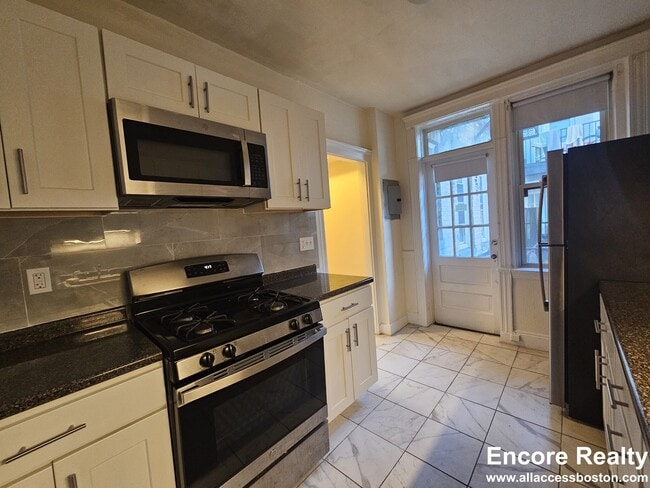 Photo - 136 Washington St Unidad 22