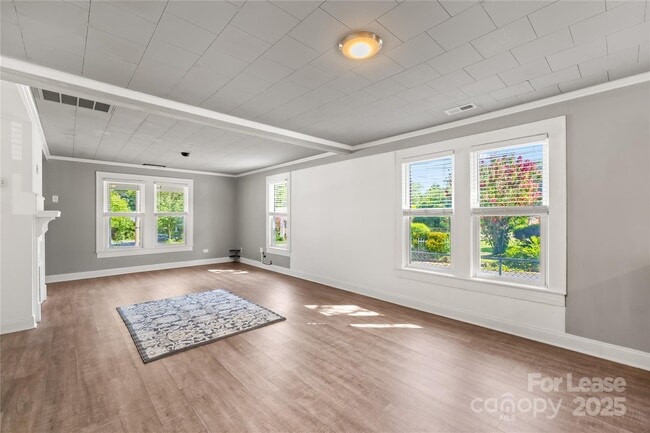 Photo - 507 Spring St