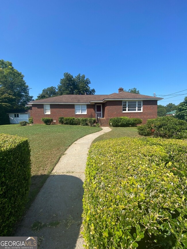 Building Photo - 297 Macon Ave