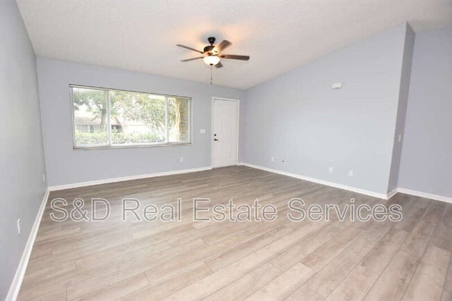 Photo - 6305 Christina Groves Cir E