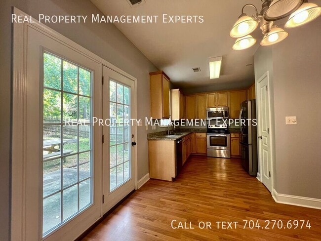 Photo - 10102 Old Carolina Dr