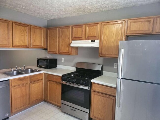 Photo - 7018 Panda Rd