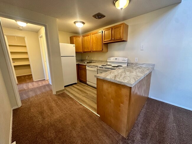 Photo - Long Meadow Landings