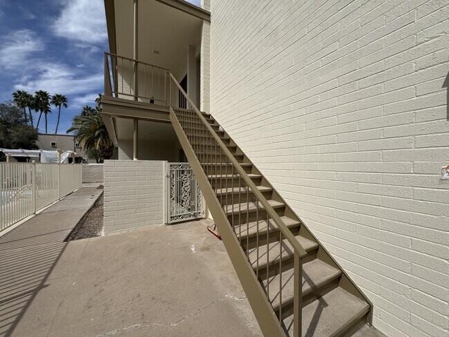 Photo - 4917 N 73rd St