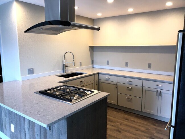 Photo - One of a Kind 2 Bed, 2 Bath Home with Gorgeous Mountain Views!