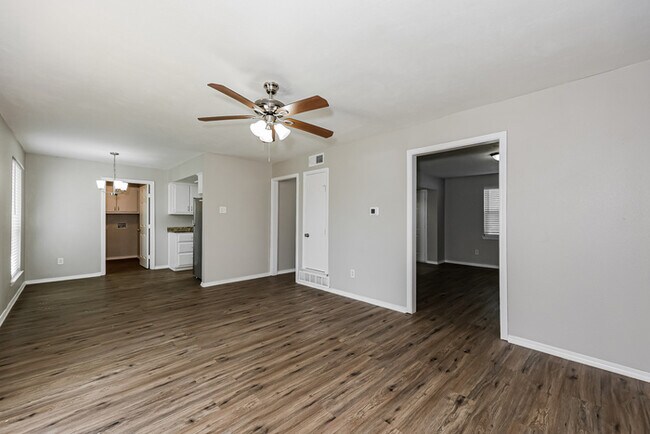 Photo - 3310 Ridgehaven St